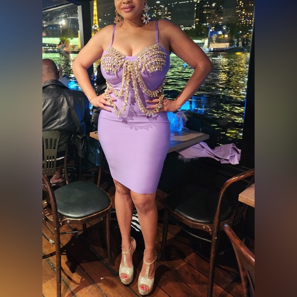 Purple dress with jewels - Picture 1 of 6